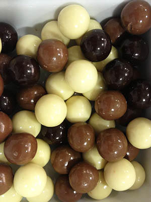 Νιφάδες ρυζιού με επικάλυψη σοκολάτας